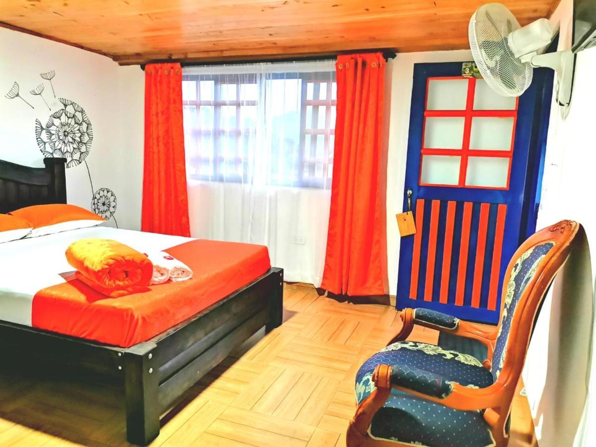 Finca Turistica Santa Clara Vandrehjem Calarcá Eksteriør billede