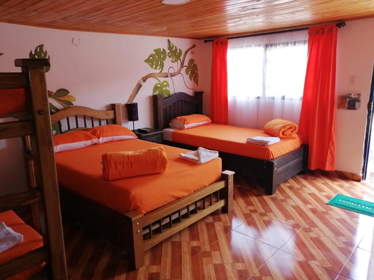 Finca Turistica Santa Clara Vandrehjem Calarcá Eksteriør billede